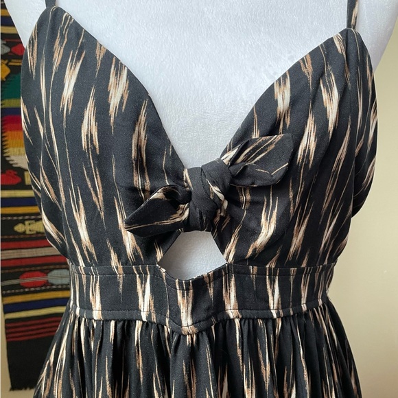 NWT Banana Republic Black Strappy Sundress size Petite M - Picture 2 of 16